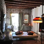 Via Col Tempo 3*
