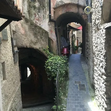 Via Col Tempo Bed and breakfast Pigna